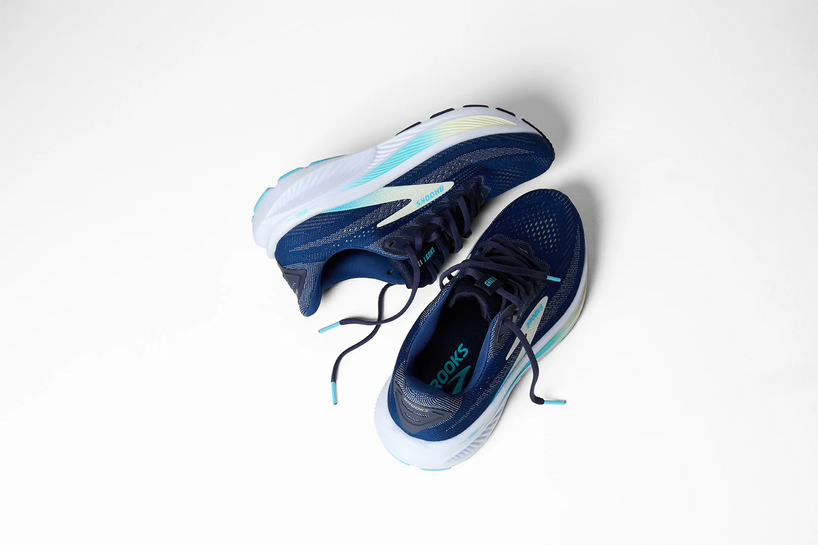 Brooks Women's Ghost 17 Wide - Image 8